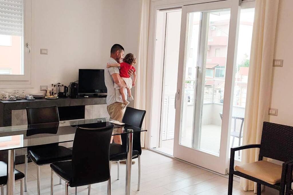 Lido Beach Apartments, Nuovi E Moderni, Vicino Alla Spiaggia アルゲーロ エクステリア 写真