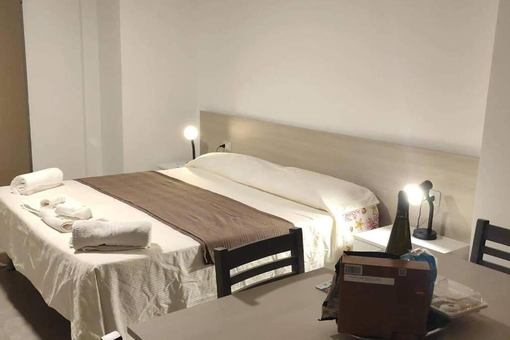 Lido Beach Apartments, Nuovi E Moderni, Vicino Alla Spiaggia アルゲーロ エクステリア 写真