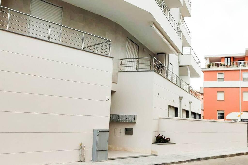 Lido Beach Apartments, Nuovi E Moderni, Vicino Alla Spiaggia アルゲーロ エクステリア 写真