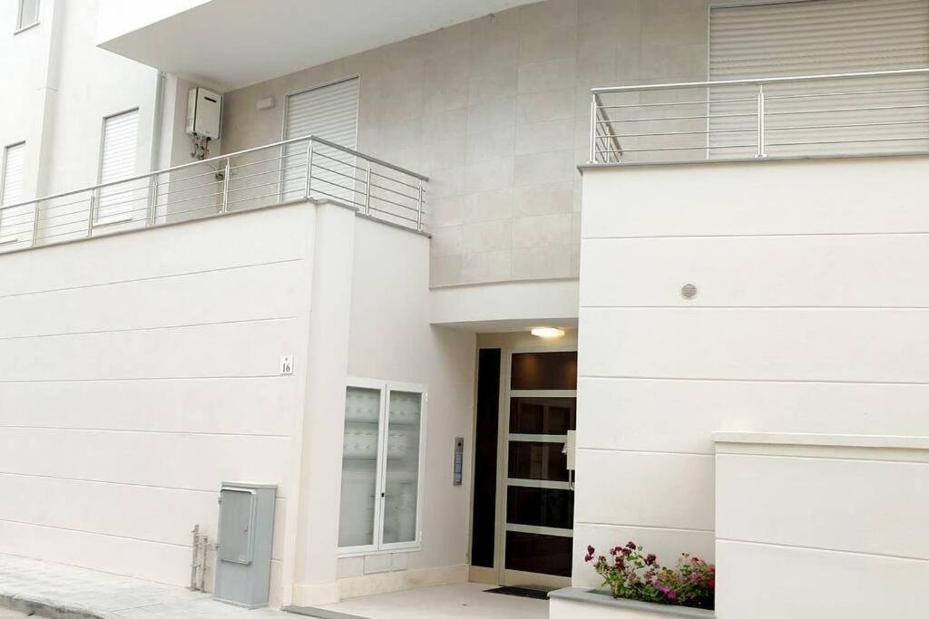 Lido Beach Apartments, Nuovi E Moderni, Vicino Alla Spiaggia アルゲーロ エクステリア 写真
